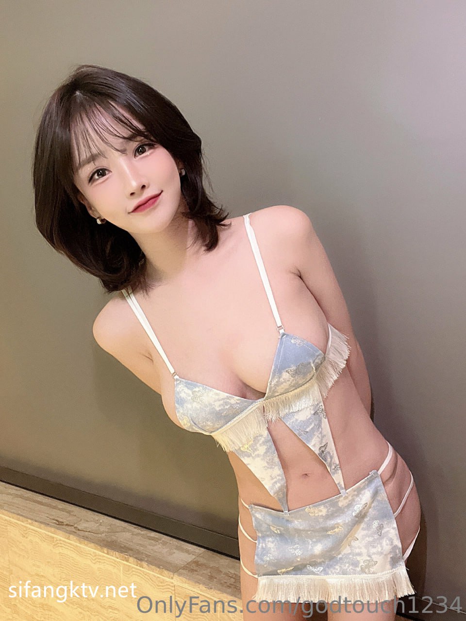 【2023-01-20】I need to take off my sexy entrance