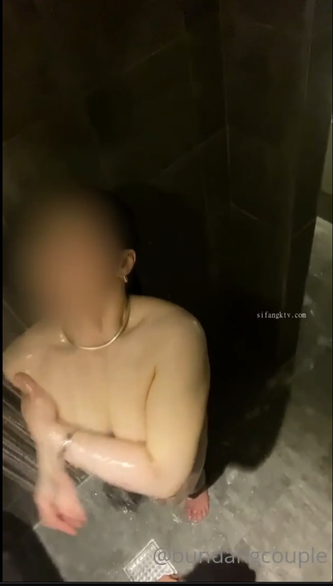 2022.6.18，百变小仙女又出新花样，【泡泡咕】，超嗲娃娃音，又细又直的大长腿
